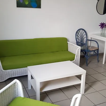 Ciw Hostel *